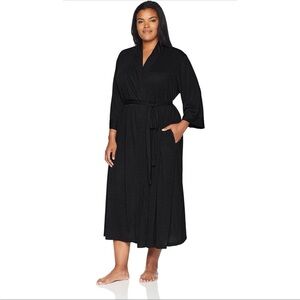 Natori Black Plush Bathrobe Wrap Style